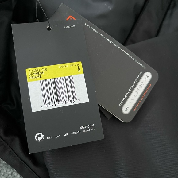 Nike Thermore Insulated Jacket - Picture 5 of 7